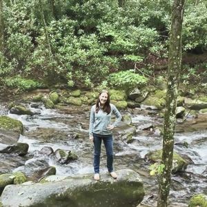 Meet your Posher, Cora